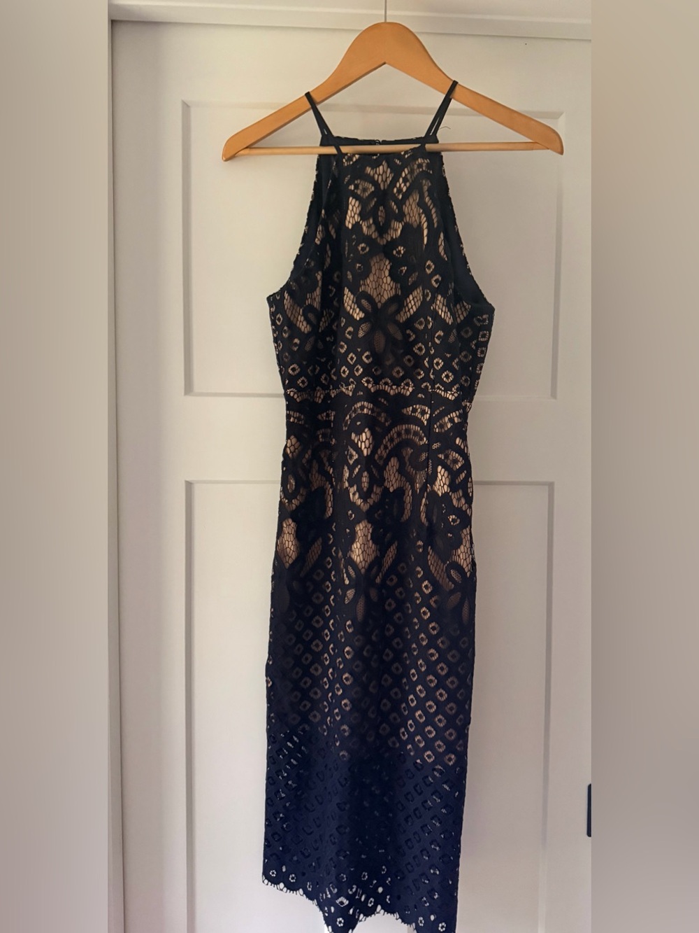Bardot Mila Lace Halter Open Back Bodycon Midi Dress Navy Nude Size US 8 M